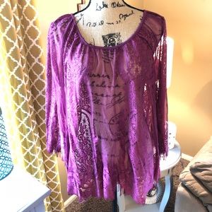 ✨SOLD✨Fuchsia Lace Top